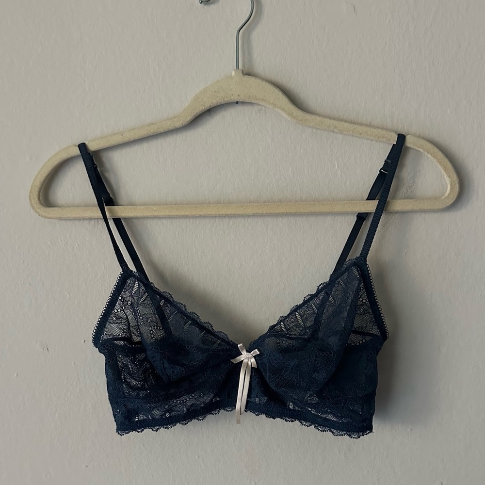 Elle Macpherson Lace Bralette with Bows In Blue Size 34C